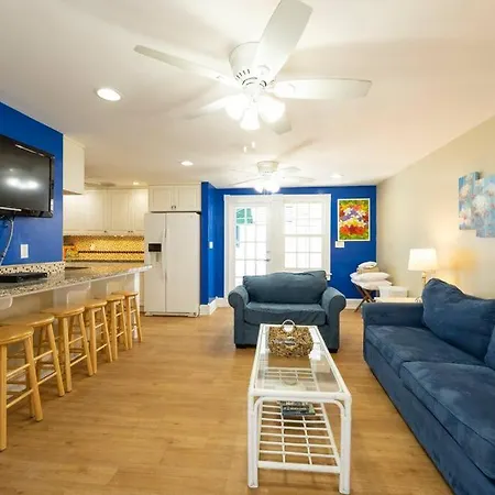 Villa Just Steps To Duval- Sleeps 10- Heated Pool House à Key West Extérieur photo