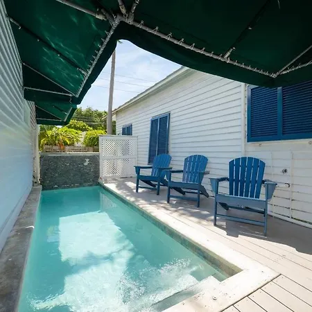Villa Just Steps To Duval- Sleeps 10- Heated Pool House à Key West Extérieur photo