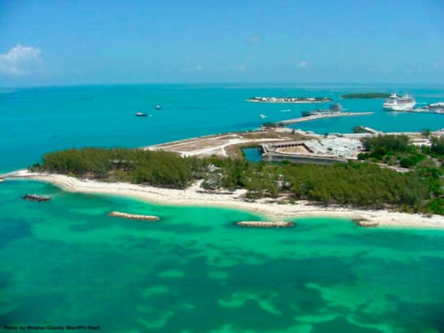 Just Steps To Duval- Sleeps 10- Heated Pool House * Key West