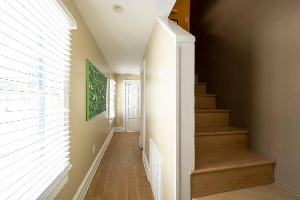 Hébergement de vacances Just Steps To Duval- Sleeps 10- Heated Pool House Key West